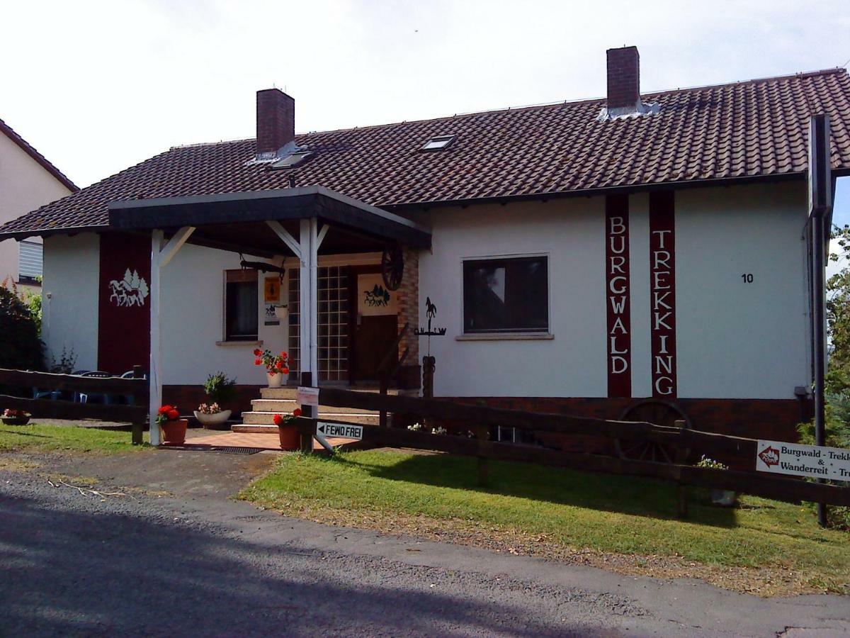 Gaestehaus Burgwald-Trekking Mittelsimtshausen Eksteriør billede